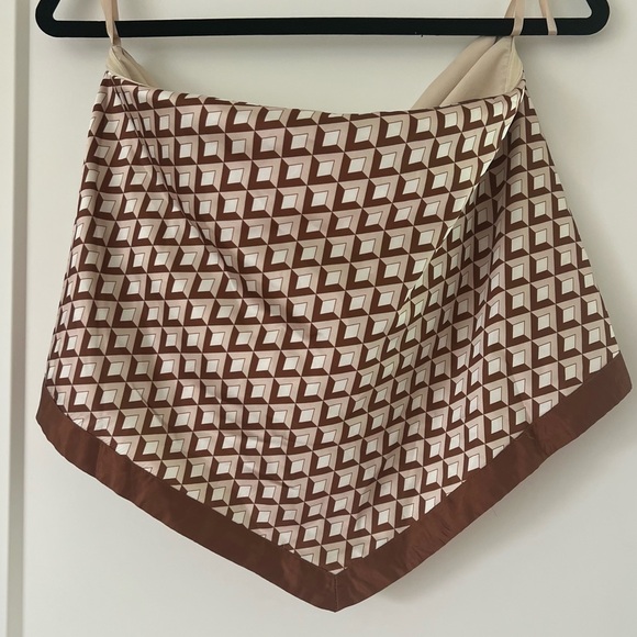 Seven Wonders Milani Chocolate Geo Satin Pant & Scarf Top Set- Large (US 8) - Picture 7 of 11